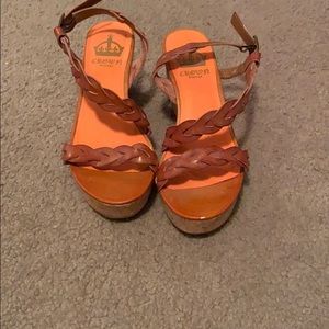 Women’s wedge sandals